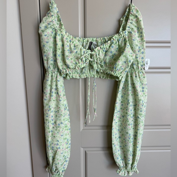 H&M Divided Green Floral Blouse - Sz XS - Picture 1 of 6